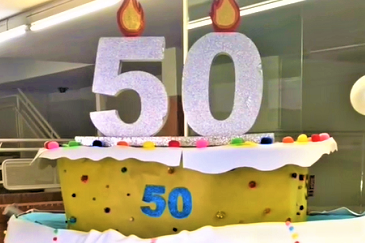 Imatge del pastís del 50è aniversari.